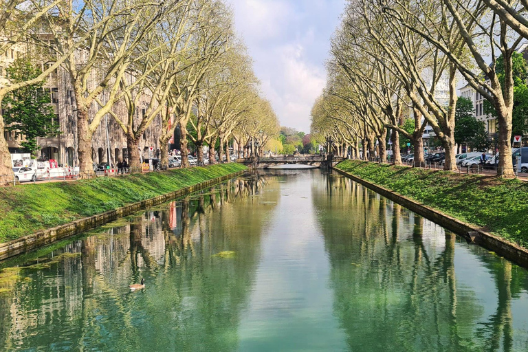 Düsseldorf: 3-Hour Guided Highlights Bike Tour Düsseldorf Highlights: 3-Hour Guided Bicycle Tour in a Mixed Group