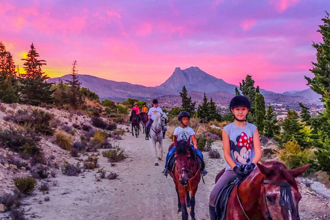 Alicante: Excursión a Caballo de 2 horas en Villajoyosa