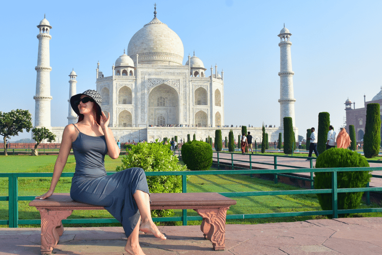 From Delhi: Taj Mahal &amp; Agra Private Day Trip with TransferFrom Delhi- Car with Driver and private Tour Guide