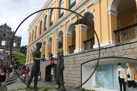 From Hong Kong: Macau Day Tour via HZMB w/Lunch & Transfers