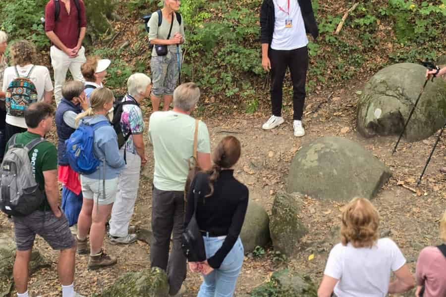 Bosnische Pyramiden: Tour in kleiner Gruppe (max. 12). Foto: GetYourGuide