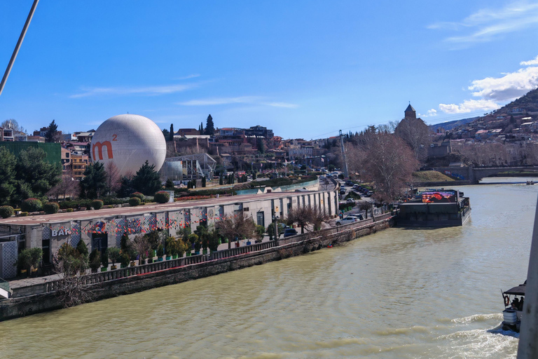 Tbilisi: Private Ride to Yerevan with Wine Tasting