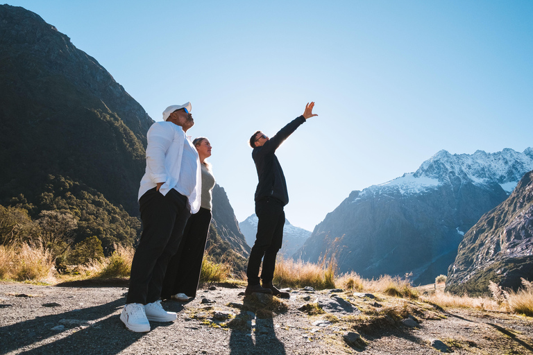 Milford Sound Small-Group Glass-Roof Tour from Queenstown Glass-Roof with a Fixed Wing Flyback