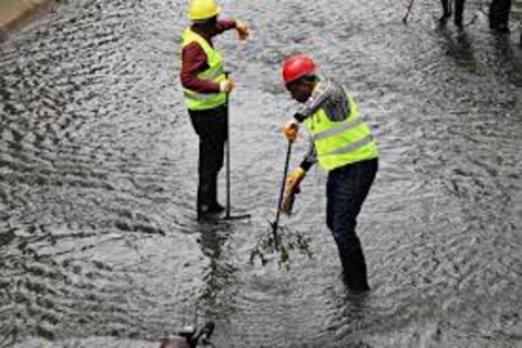 Nairobi: River Kayaking and Clean-Up Experience