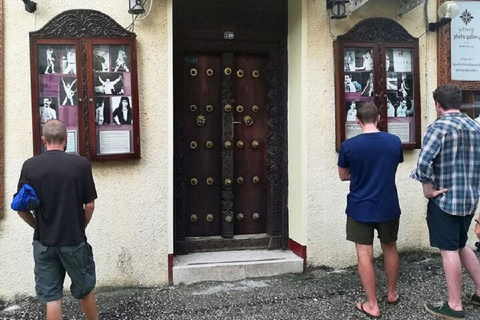 زنجبار: سوبر زانزي ناكوبيندا وجزيرة السجن والمدينة الحجرية