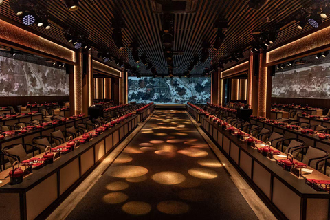 Nanjing: Royal Cultural Dinner Show - JinLingMengHua Standard Seating (Row 4) - Dinner