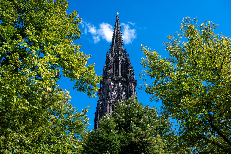 Hamburg: Historic WW2 Walking Tour & Panorama in Small Group