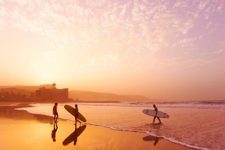 Surf lessons in Las Canteras Beach Private Surf Lessons