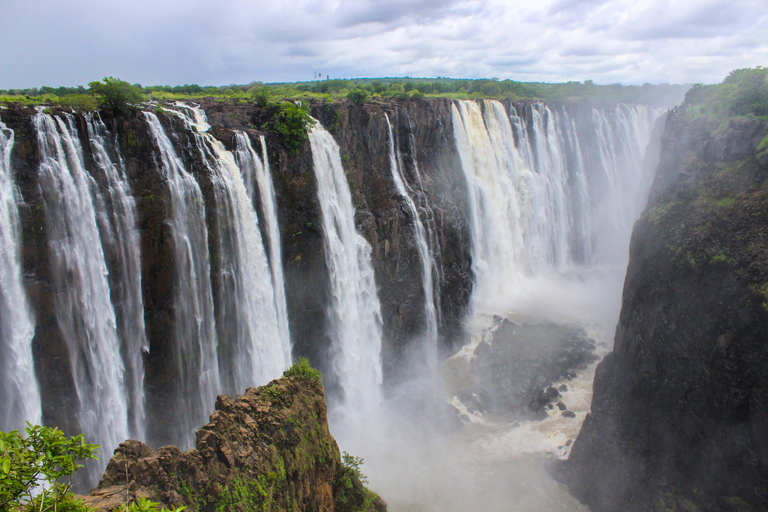 Paquete de 4 días con guía francesa Cataratas Victoria -PN Chobe