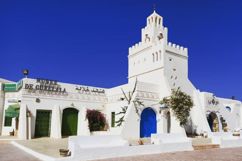 Djerba island: Pottery, jews Synagogue & Djerbahood Graffiti
