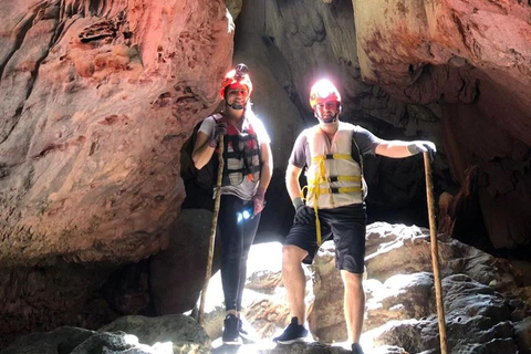 Bayano Caves Tour with Boat Ride and Kayaking