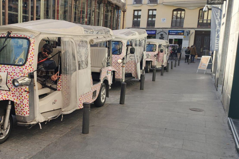 Madrid: City Tours - 6 seats private ecological tuk tuk Madrid: City Tour Highlights must see (1,5 hours)