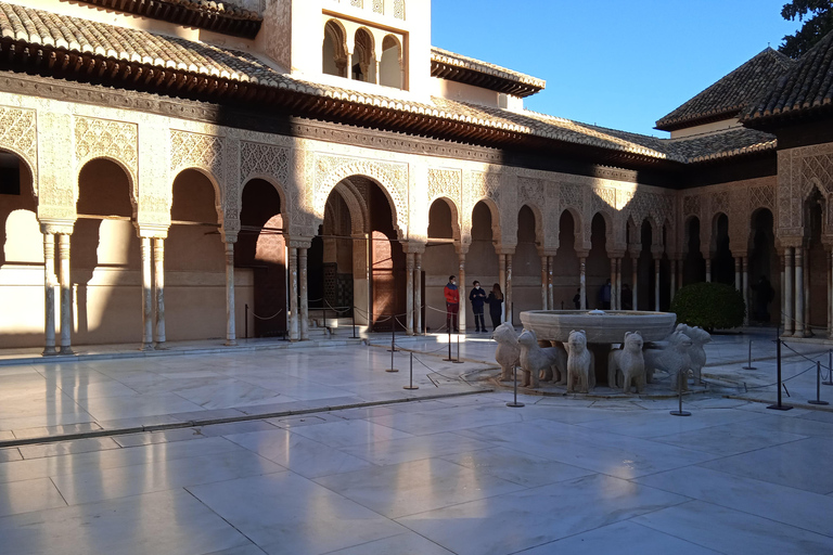 Granada: Alhambra, Alcazaba, and Nasrid Palaces Tour GRANADA. Alhambra with Nasrid palaces, Generalife, Alcazaba