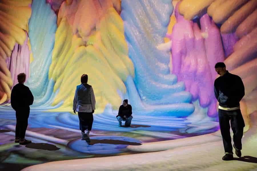 Amsterdam: Nxt Museum 'Still Processing' Ausstellung Ticket. Foto: GetYourGuide