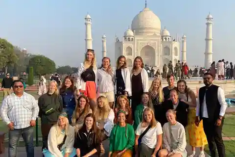 From Delhi: Private Taj Mahal, Agra Fort & Baby Taj Tour