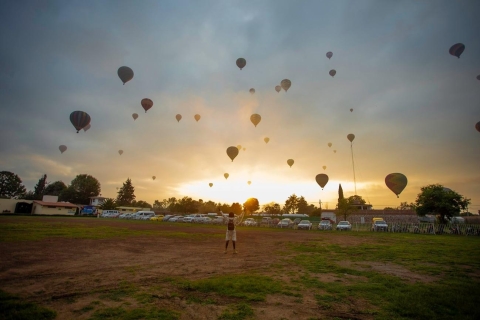 Z Mexico City: Balon na ogrzane powietrze i piesza wycieczka po TeotihuacanZ Meksyku: balon na ogrzane powietrze i piesza wycieczka po Teotihuacan