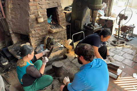 河内：在火中锻造——传统刀匠河内铁匠工坊：提供接送服务