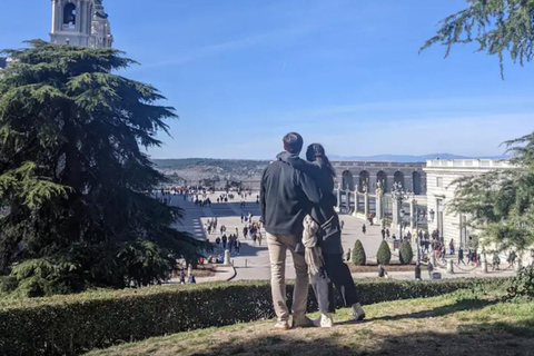 Madrid: Tour guidato a piedi di benvenuto a Madrid