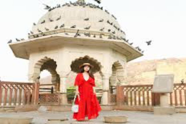 Jaipur: Heritage Walk and Photography Tour with Chai