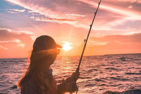 Alanya: Excursión de pesca con equipo y almuerzo