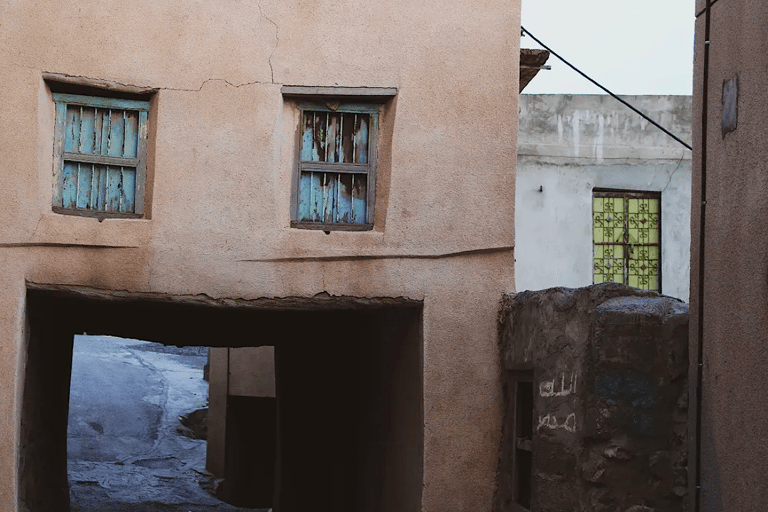 Muscat: Nizwa & Jabal Akhdar Day Trip with Fort & Souq pick up