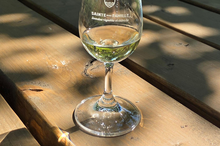 4-Hour Private Tour of Île d’Orleans. Discover local flavors. Licensed guide 4-hour private tour of Île d'Orléans. Discover local flavors. Certified guide