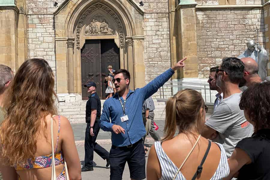 Ganztagestour Sarajevo: Abholung vom Hotel und alle Gebühren inbegriffen. Foto: GetYourGuide