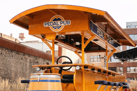 Savannah: Party Pedal Bike Tour with Stops at Local Bars