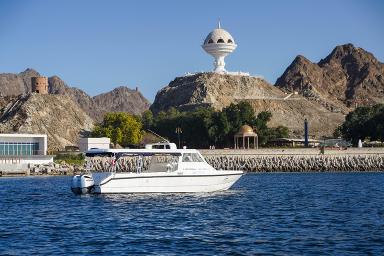 Muscat: 2-Hour Sunset Viewing Boat Tour