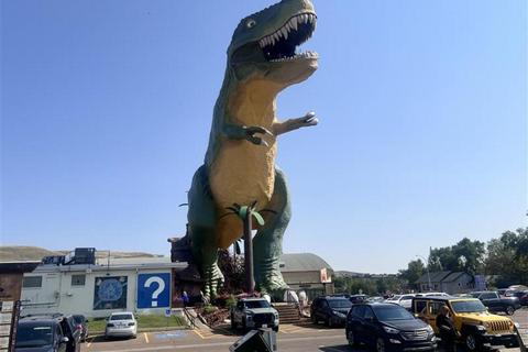 Calgary: Drumheller with Museum, Hoodoos, Canyon & Dinosaurs