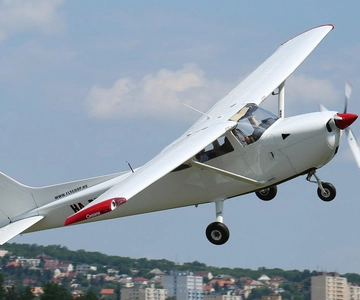 Budapest Sightseeing Flight with Cessna C172
