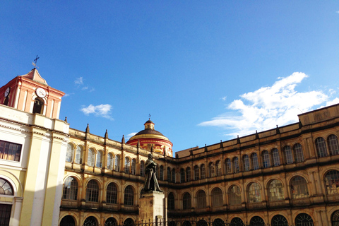 波哥大：坎德拉里亚区、黄金博物馆与铁镖球私人导览波哥大：坎德拉里亚区、黄金博物馆与台球私人导览