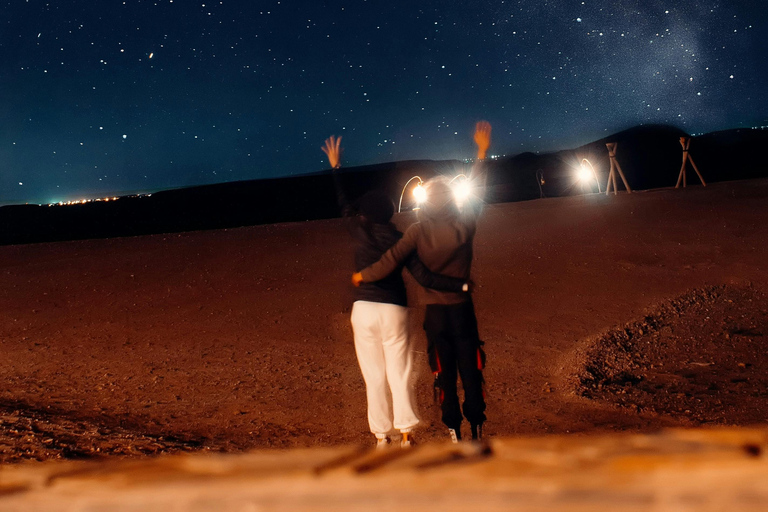 Marrakech: Cena spettacolo nel deserto di Agafay con cammelli e tramonto