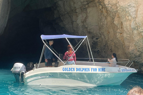 Zakynthos: Navagio Beach and Blue Caves Boat Tour Around Zante by private boat