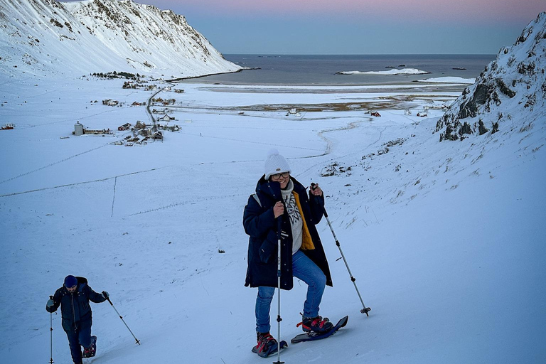 Reine: Winter Snowshoe Hike to Ryten – With Local Guide