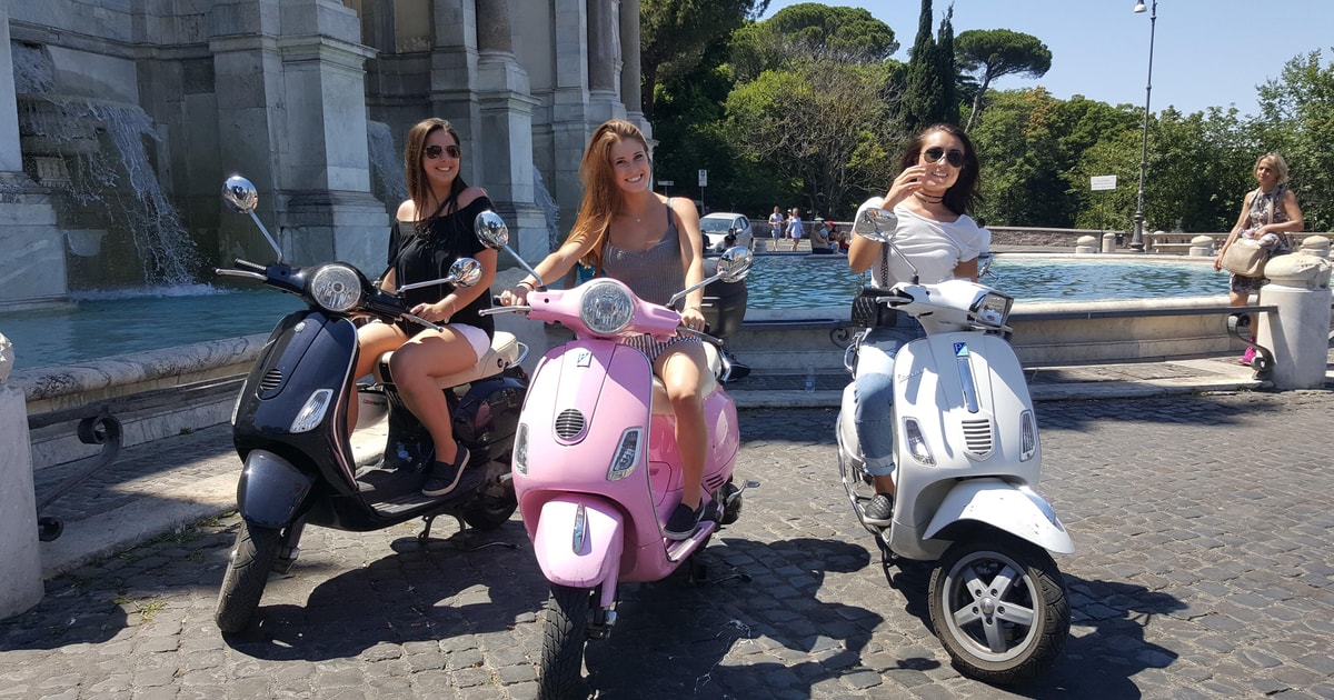 Velora Roma Roma: Excursão de Meio Dia de Vespa c/ Motorista | GetYourGuide