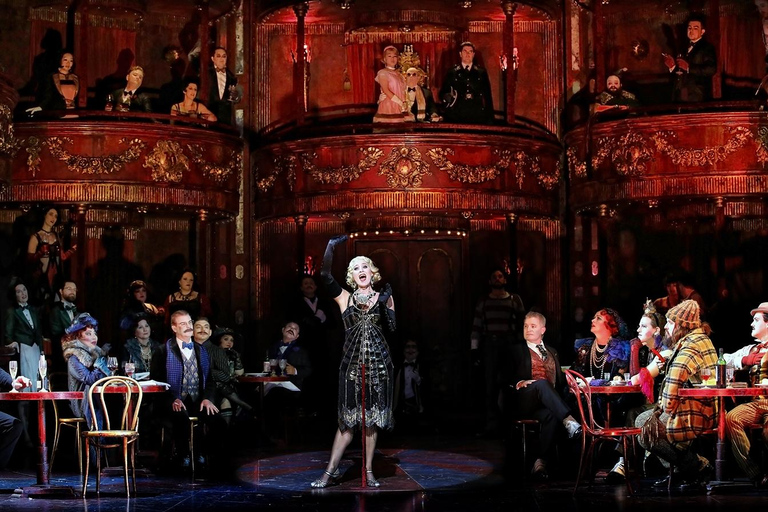 Sydney: La Boheme in het Sydney Opera HouseA Reserve (kraampjes)