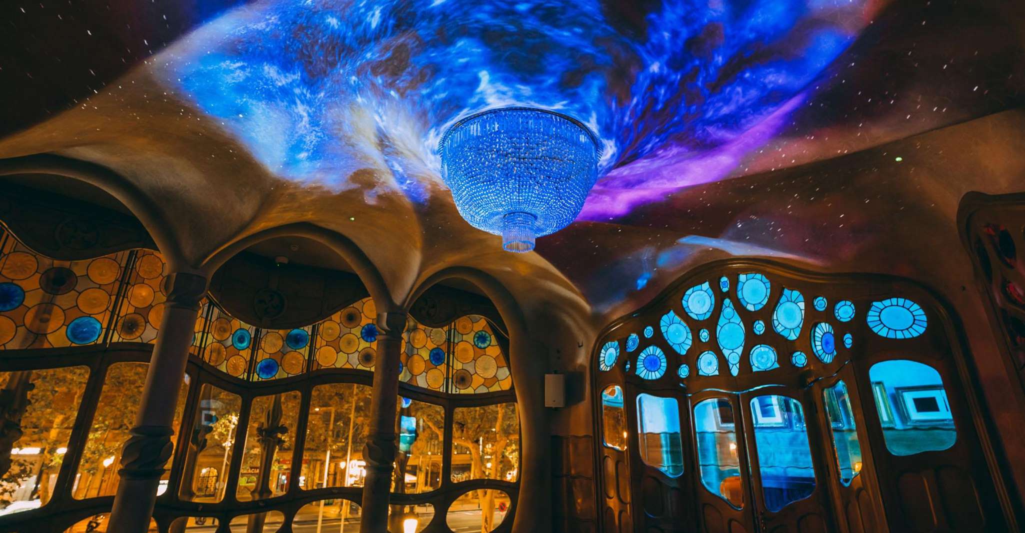 Barcelona, Casa Batlló "Eine Winternacht" erleben - Hizvo