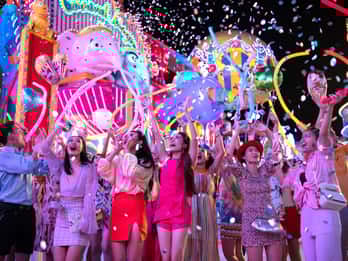 Phuket: Carnival Magic Toegangsticket met Optionele Transfer