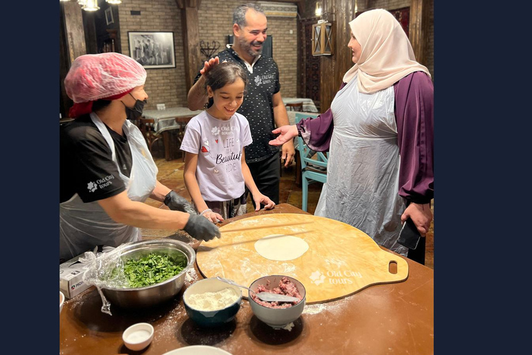 دورة طبخ أذربيجانية وجولة في المدينة القديمة والغداء