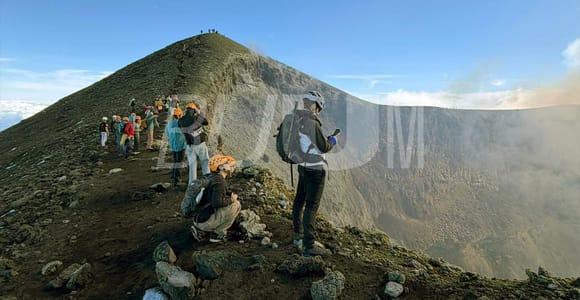 NORTH Etna – Summit craters round trip by 4x4 + hike