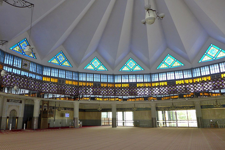 Kuala Lumpur: 30 Attractions Across 3 Eras