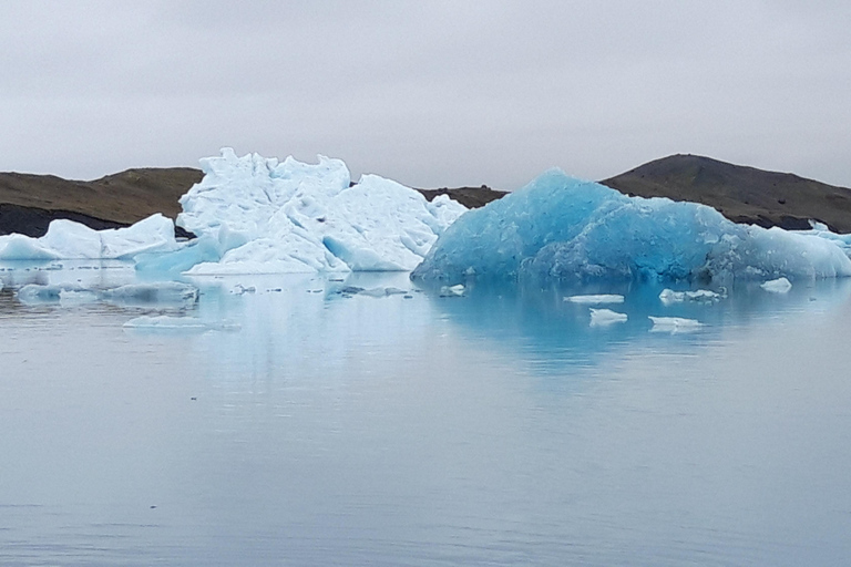 Glacier Lagoon and Diamond Beach Private Tour from Reykjavik