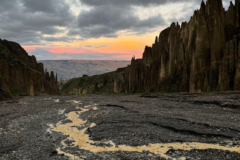 La Paz: Valley of the Animas Sunrise Hike with Salteñas