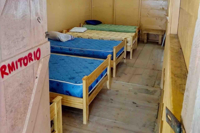 Noche en la Isla de San Blas y los Cayos Limón con tour en barco