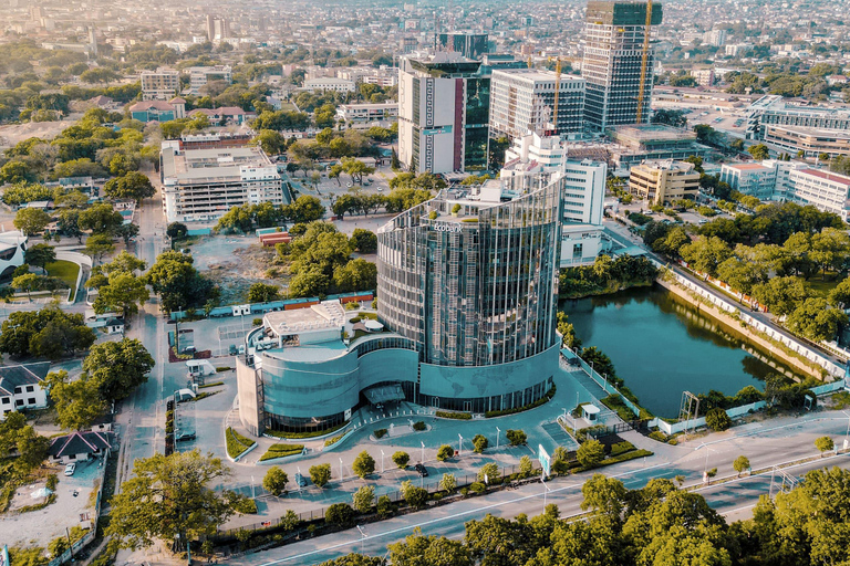 Accra: tour guidato della città in auto con ingressi inclusi