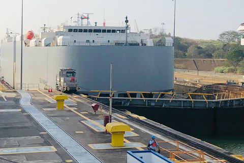 Panama city : Visite privée du canal de Panama et de la ville avec escale