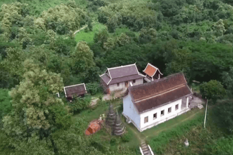 Luang Prabang: Xieng Man Village Walk Half-Day Tour