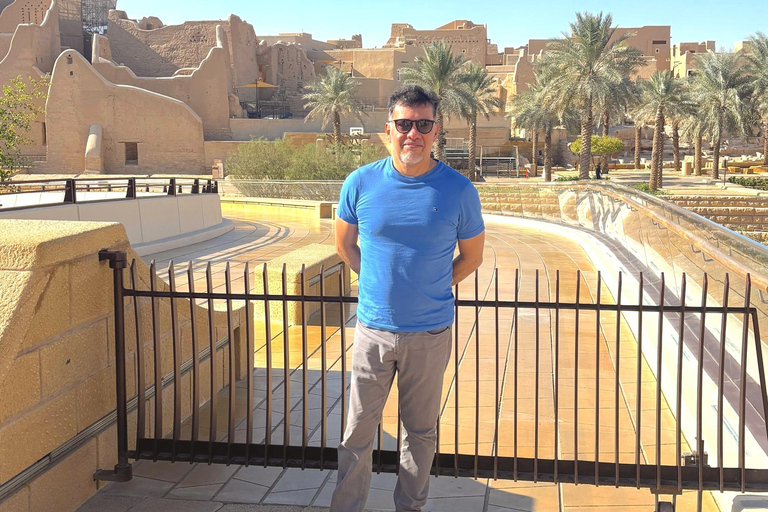 Riyadh: Cultural Guided City Tour & Historic Old Attractions Full-day shared group guided tour with Saudi lunch or dinner