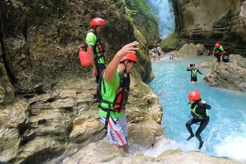 Cebu: Snorkel com sardinha em Moalboal e passeio de canyoning em Kawasan